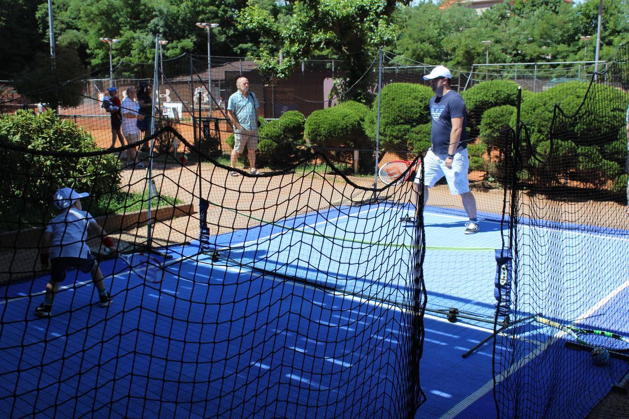 Sport Pension Cibulka Prague Exterior photo